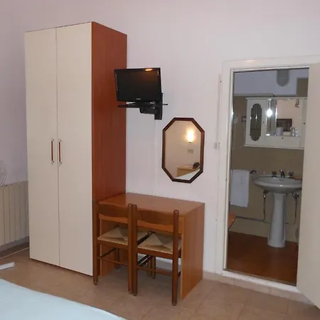 Fiammetta Hotel 2*